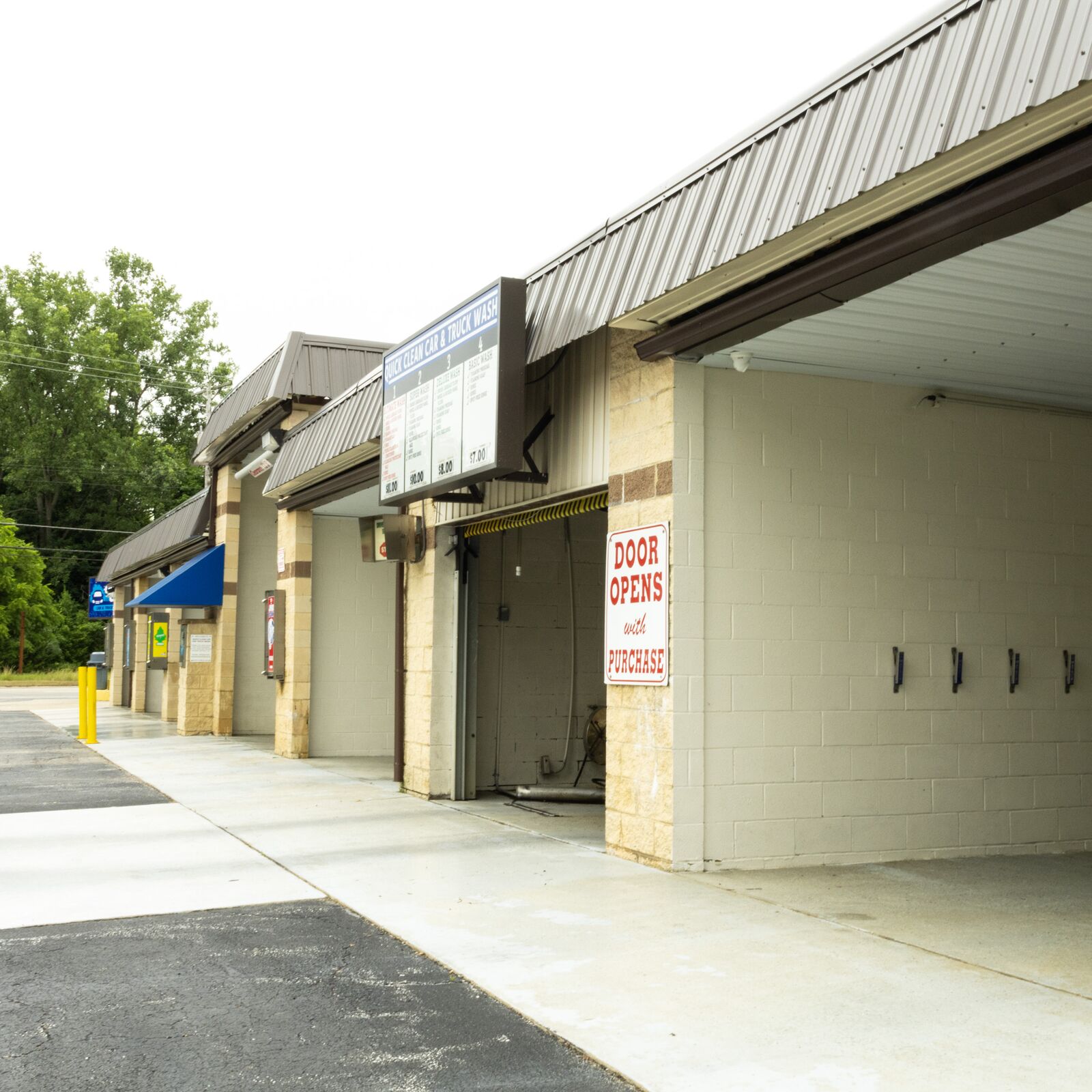 Row of self-serve wash bays at 3834 Crawford Rd, Ashtabula OH
