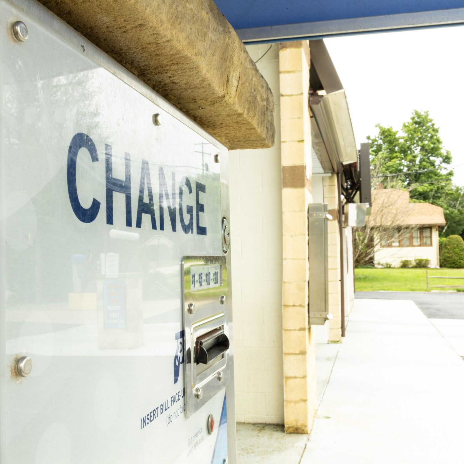 Change machine detail at Quick Clean Car and Truck Wash